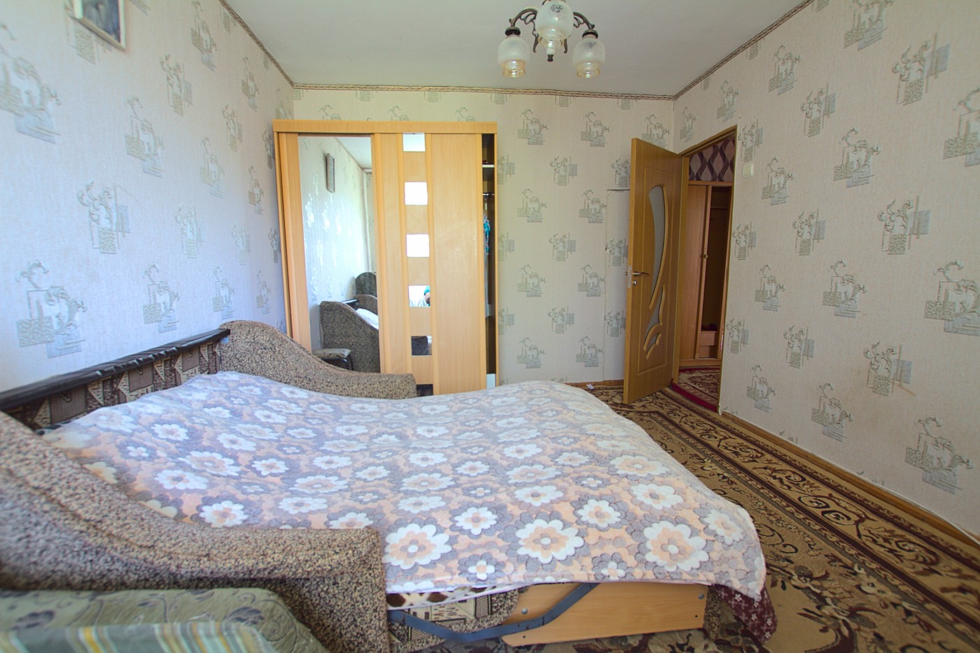 Chisinau, Riscani. Affitto economico vicino a McDonald: 2 stanze, 1 camera da letto, 48 m²