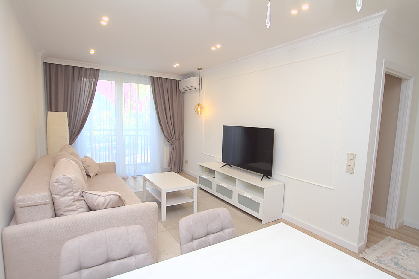 Новая резиденция в центре Кишинева: 2 комнаты, 1 спальня, 55 m²